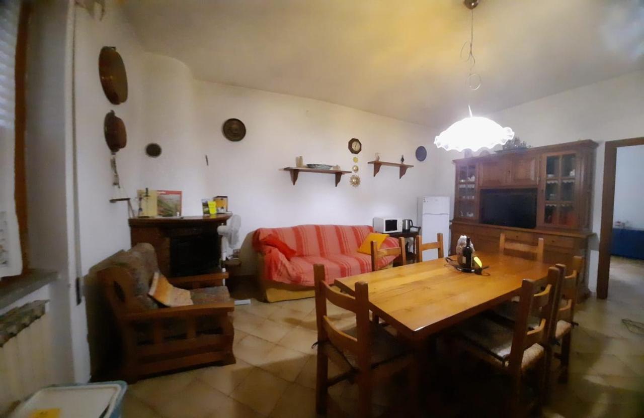 Casa Ferdani Lunigiana Villa Terrarossa  Esterno foto